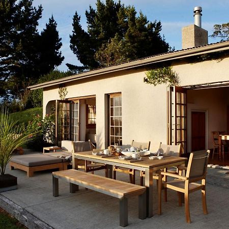 Hiwi At Tahi - Luxury Bungalow With Seaviews Pataua Extérieur photo